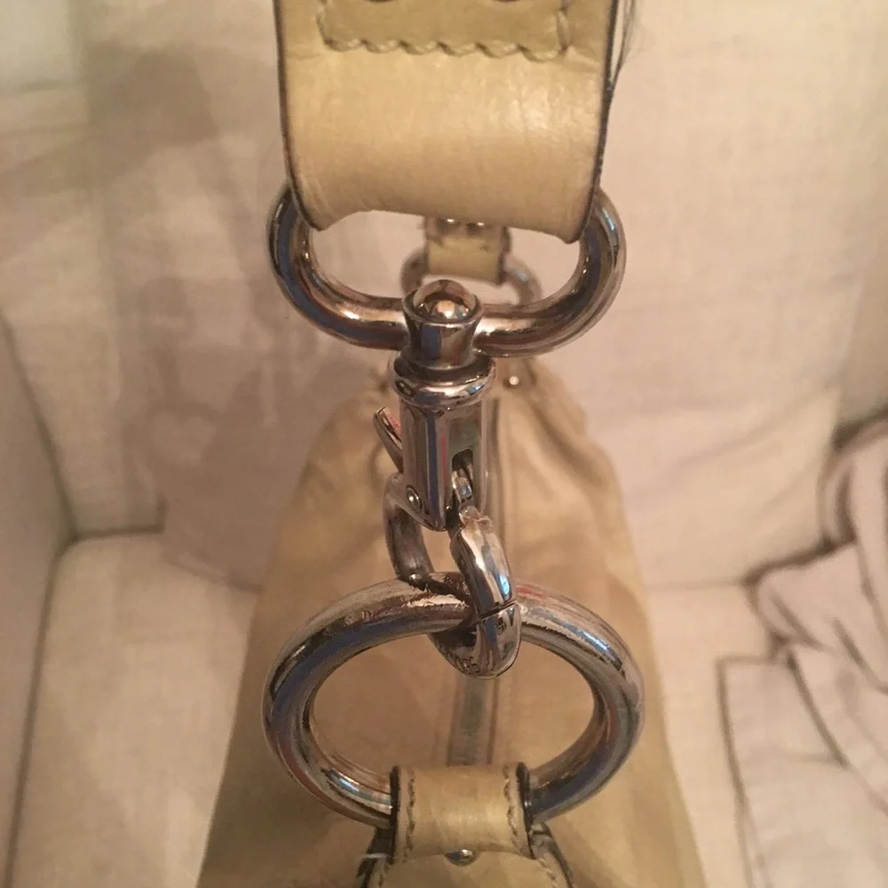 Marc Jacobs Beige Leather Hobo Bag